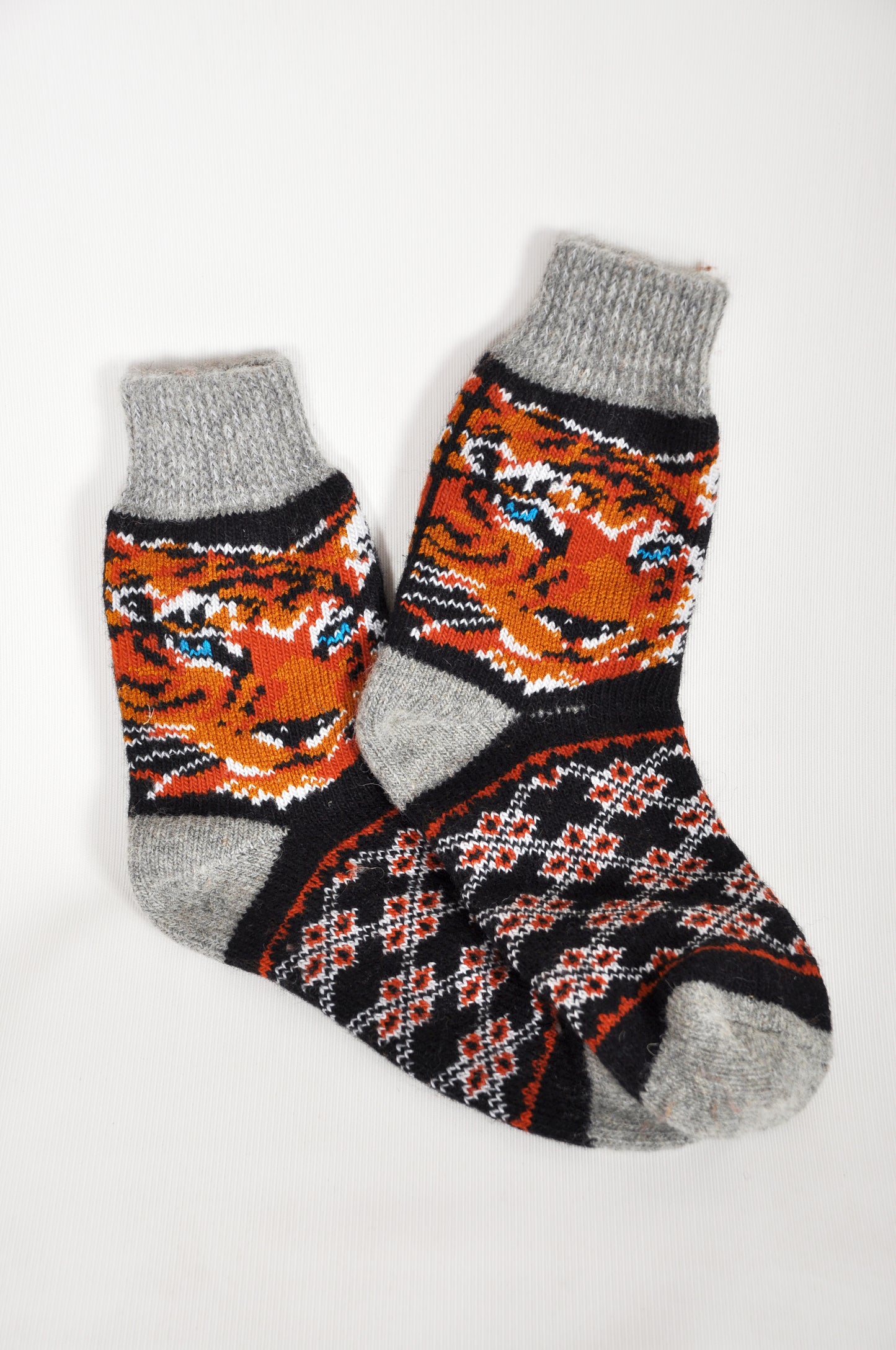 Men’s Wool Socks – Black Tiger Pattern | UK 6.5–10.5