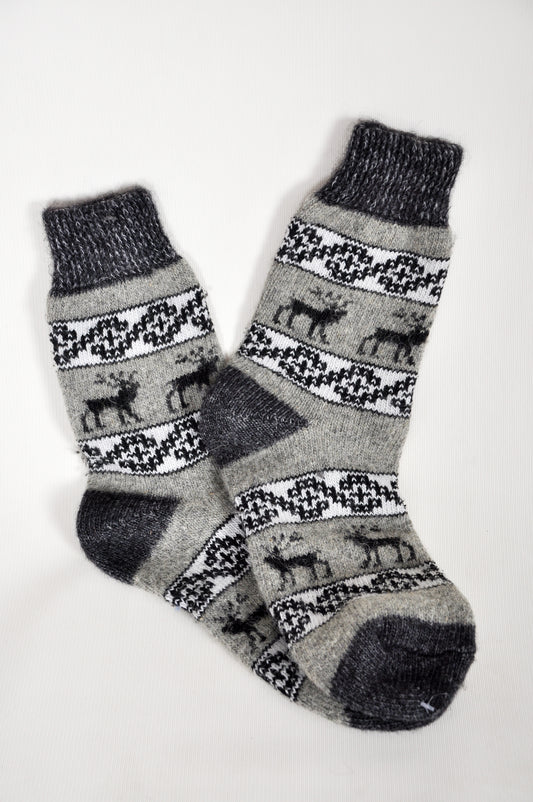 Men’s Wool Socks – Grey Reindeer Pattern | UK 6.5–10.5